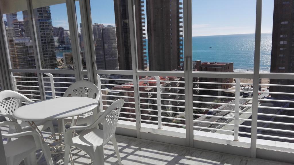 Apartamentos Los Caballos Benidorm Eksteriør bilde