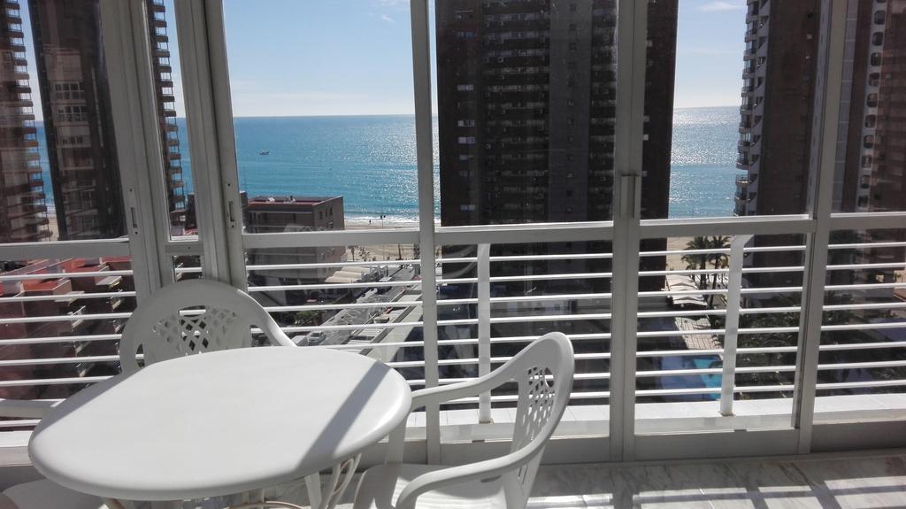 Apartamentos Los Caballos Benidorm Eksteriør bilde