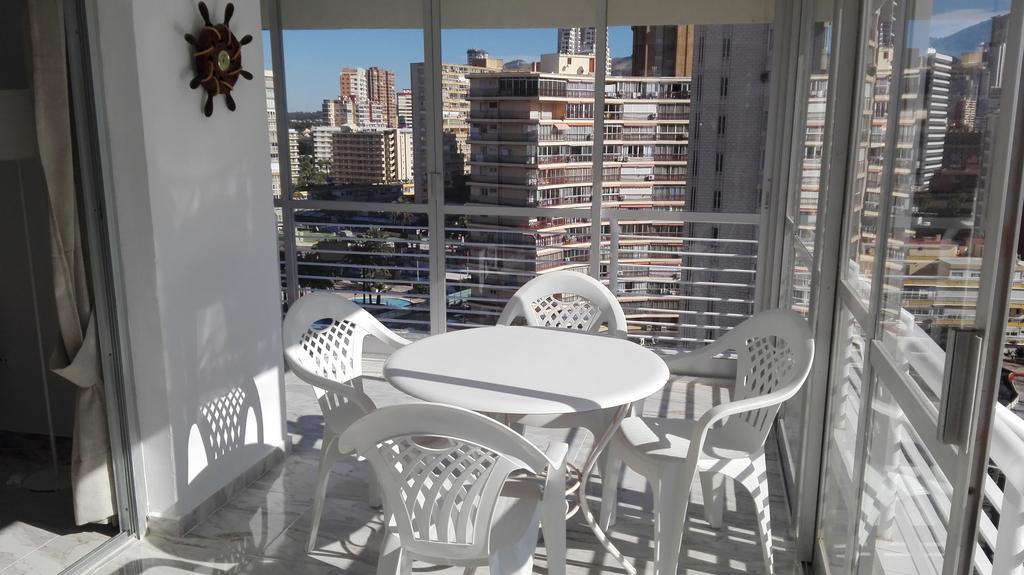 Apartamentos Los Caballos Benidorm Eksteriør bilde