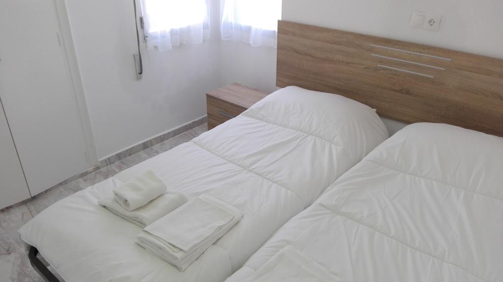 Apartamentos Los Caballos Benidorm Eksteriør bilde